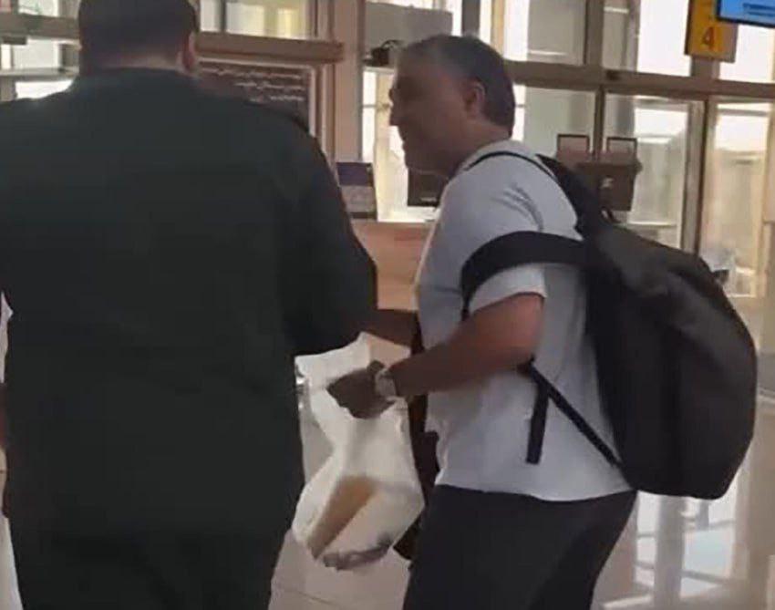 پژمان جمشیدی به‌صورت قانونی از کشور خارج شد/ پیام اینستاگرامی به ایرانیان